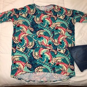 ⚡️FLASH SALE⚡️LuLaRoe long shirt, with patterns